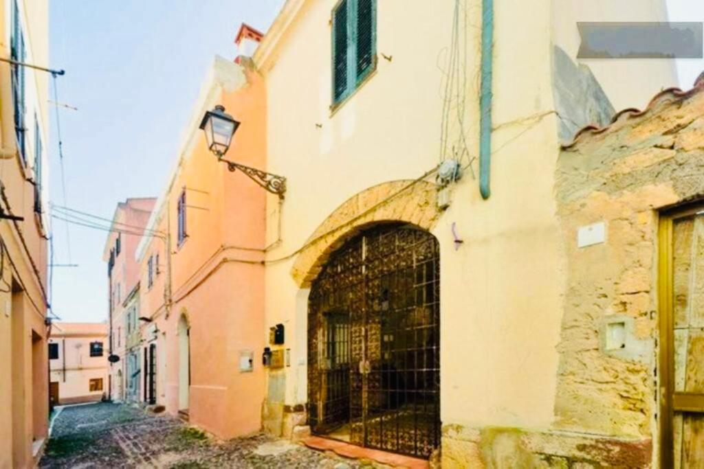 Wonderful Apartment In Old Alghero Kültér fotó